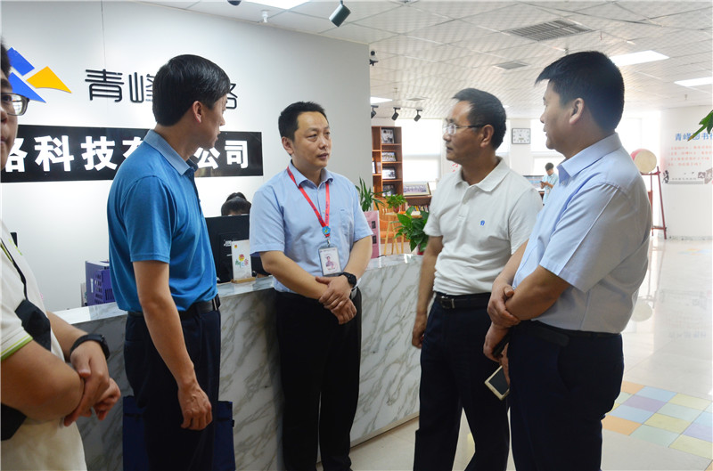 熱烈歡迎安陽市委統(tǒng)戰(zhàn)部副部長(zhǎng)李春喜一行蒞臨我司參觀！